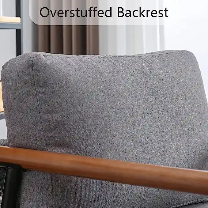 Fauteuil simple et confortable rembourré pour salon