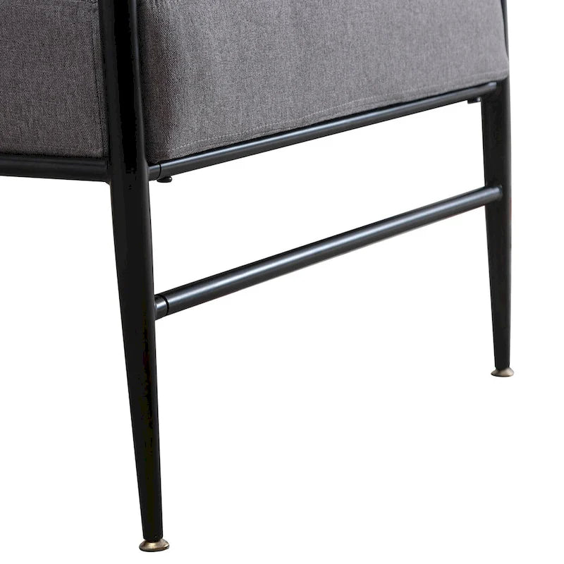 Fauteuil simple et confortable rembourré pour salon