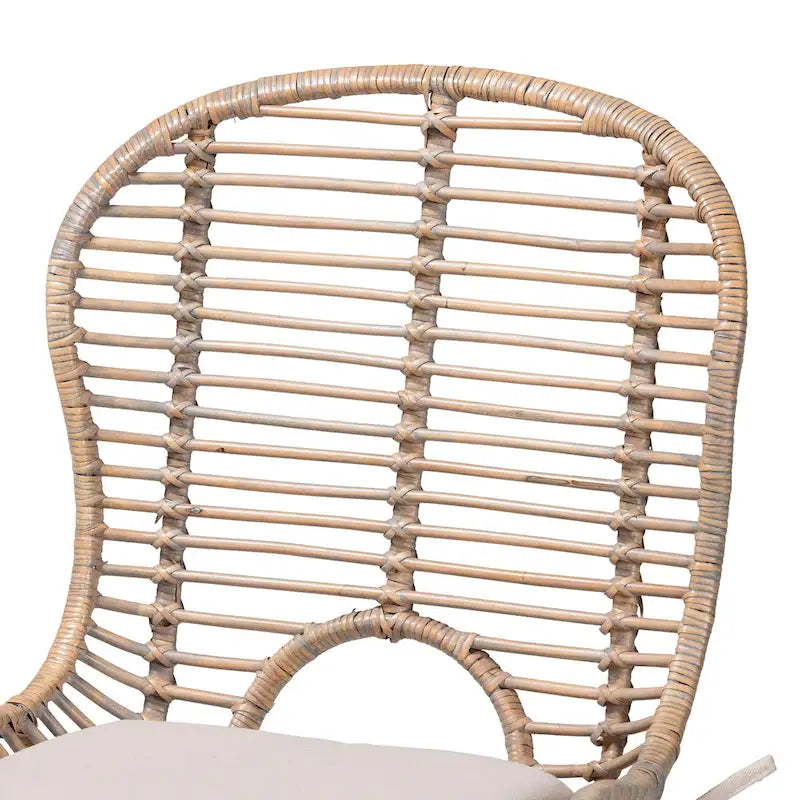 Ensemble de deux chaises en rotin et métal de style bohème moderne