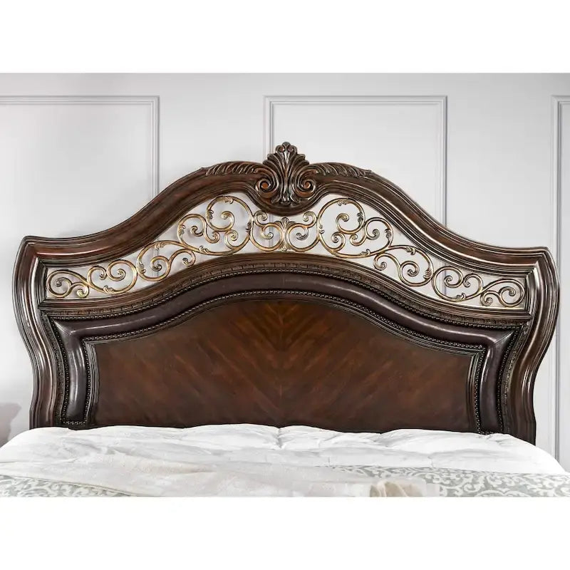 Lit à panneaux sculptés traditionnel marron de Furniture of America