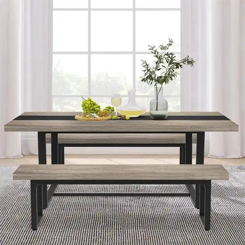Bancs de table de cuisine intérieure de ferme