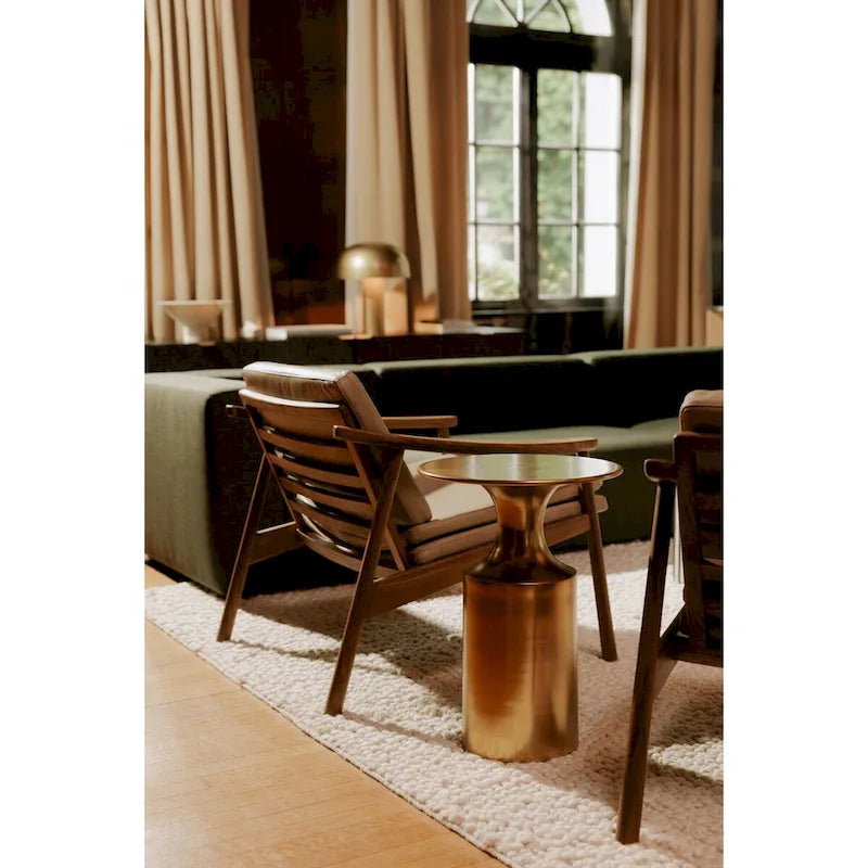 Table d'appoint en aluminium poli – 36,8 larg. x 36,8 prof. x 53,3 haut.